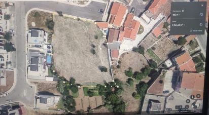 Terrain à Almargem do Bispo, Pêro Pinheiro e Montelavar de 2 000 m²