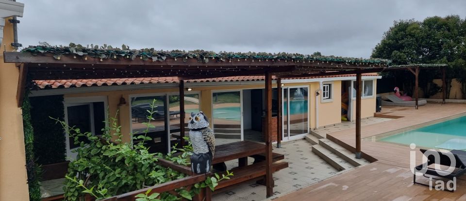 Maison T3 à São João das Lampas e Terrugem de 218 m²