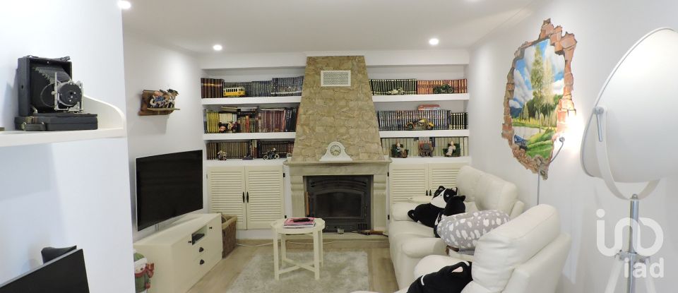 Maison T3 à São João das Lampas e Terrugem de 218 m²