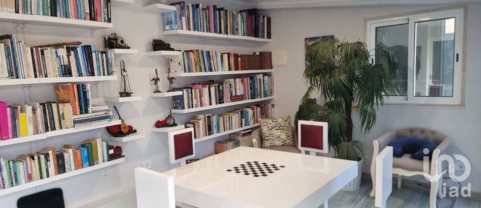 Maison T3 à São João das Lampas e Terrugem de 218 m²