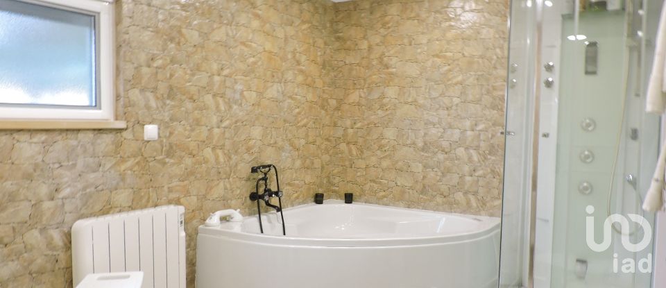 Maison T3 à São João das Lampas e Terrugem de 218 m²