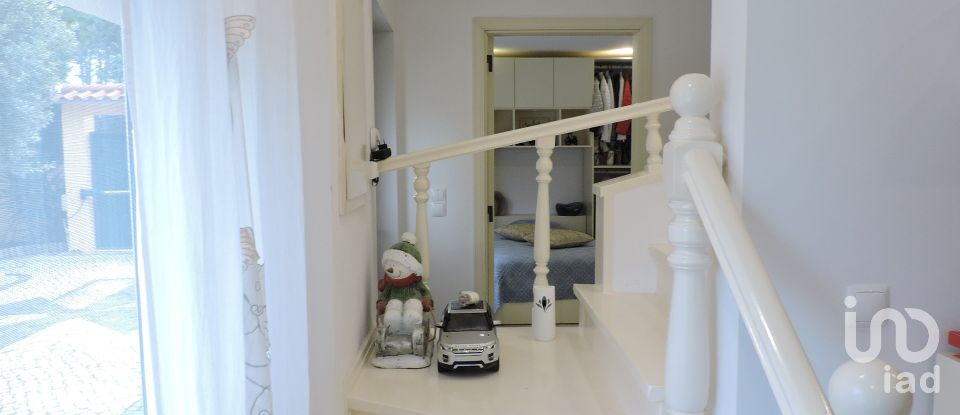 Maison T3 à São João das Lampas e Terrugem de 218 m²