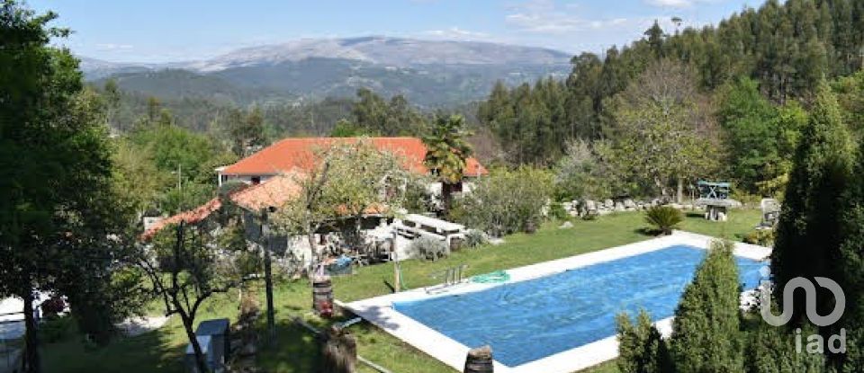 Quinta T5 em Mosteiro de 289 m²