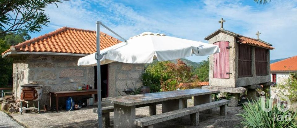 Quinta T5 em Mosteiro de 289 m²