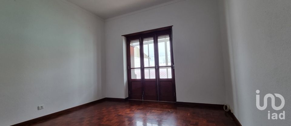 Casa T3 em Freiria de 100 m²