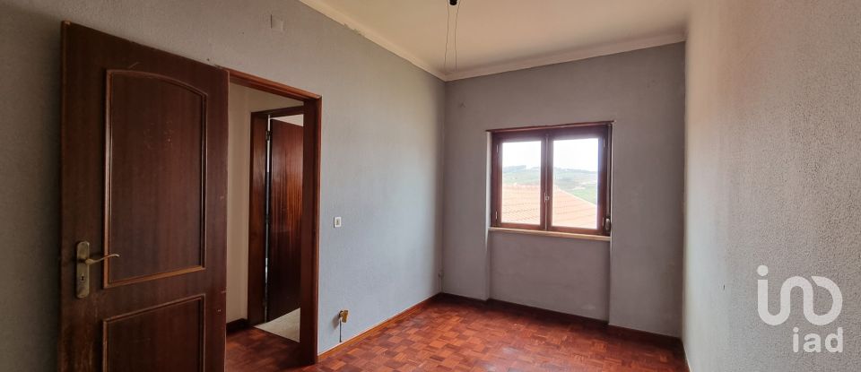 Casa T3 em Freiria de 100 m²