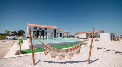 House T3 in Atalaia E Alto Estanqueiro-Jardia of 230 m²