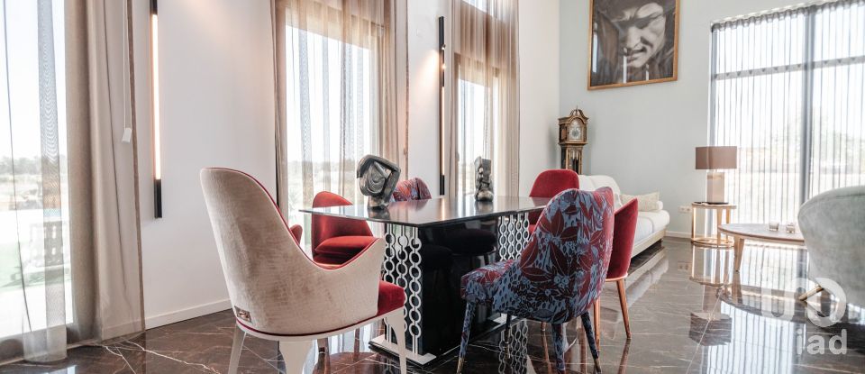 Moradia T3 em Atalaia E Alto Estanqueiro-Jardia de 230 m²