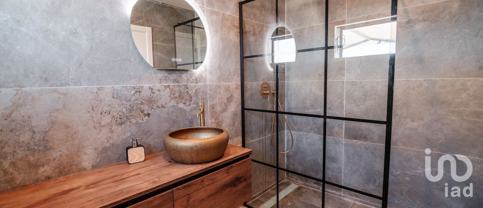 Moradia T3 em Atalaia E Alto Estanqueiro-Jardia de 230 m²