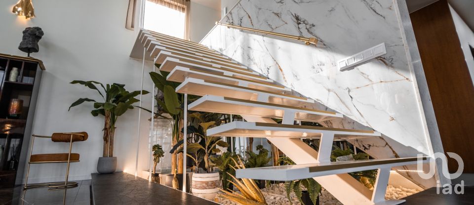 Moradia T3 em Atalaia E Alto Estanqueiro-Jardia de 230 m²