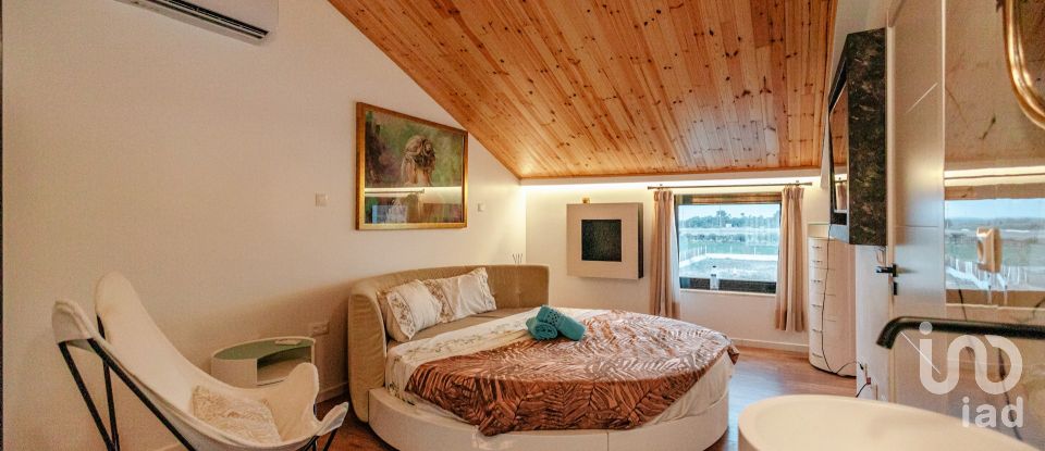 Moradia T3 em Atalaia E Alto Estanqueiro-Jardia de 230 m²