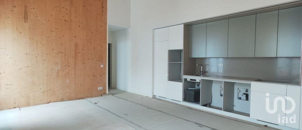 Apartamento T2 em Campolide de 70 m²