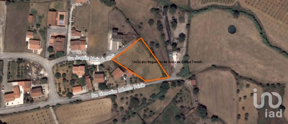 Terreno urbano em Azoia de Cima e Tremês de 2 296 m²