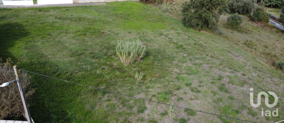 Terreno urbano em Azoia de Cima e Tremês de 2 296 m²