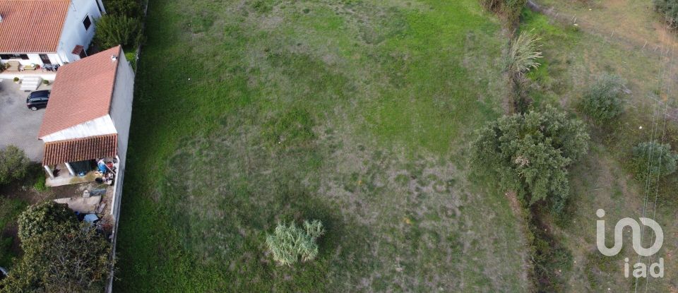 Terreno urbano em Azoia de Cima e Tremês de 2 296 m²