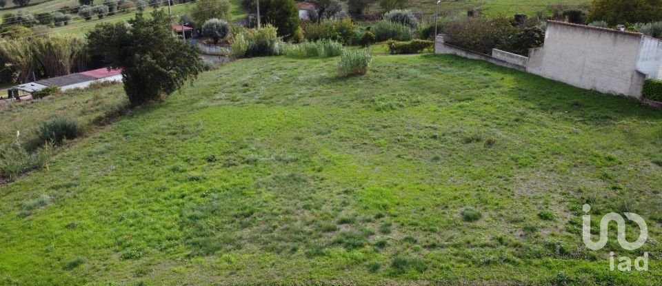 Terreno urbano em Azoia de Cima e Tremês de 2 296 m²
