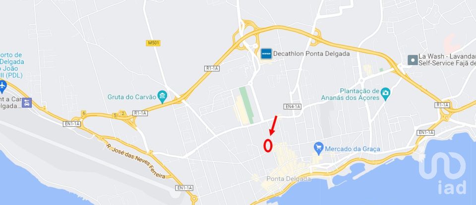 Loja / Estabelecimento Comercial em Ponta Delgada (São Sebastião) de 139 m²