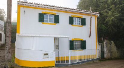 Maison de village T2 à Dois Portos e Runa de 66 m²