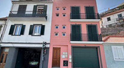 Bâtiment à Funchal (São Pedro) de 107 m²