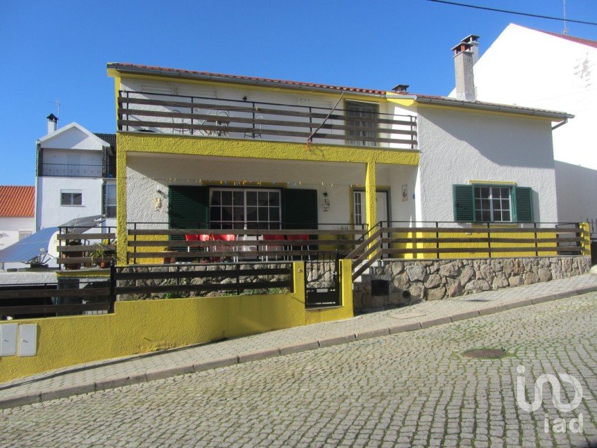 Maison T5 à Sabugal e Aldeia de Santo António de 192 m²