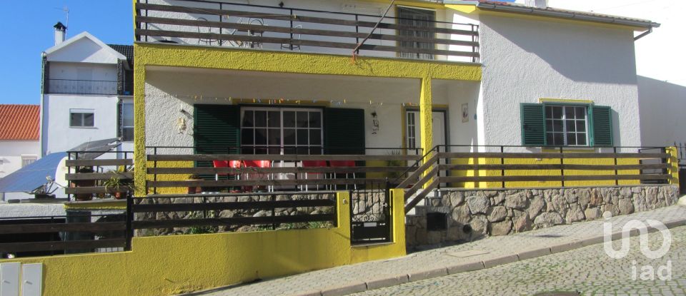 House T5 in Sabugal e Aldeia de Santo António of 192 m²