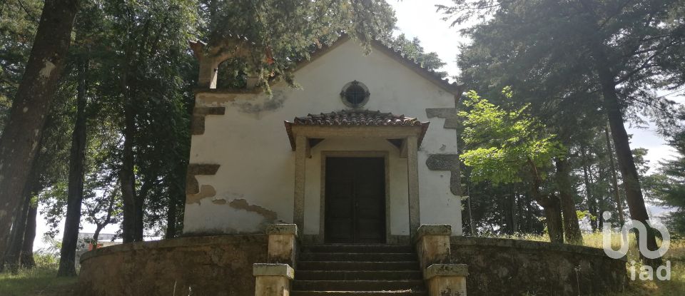 Maison traditionnelle T0 à Covilhã e Canhoso de 21 560 m²