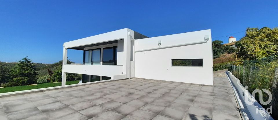 Casa / Villa T3 em Lamas e Cercal de 203 m²