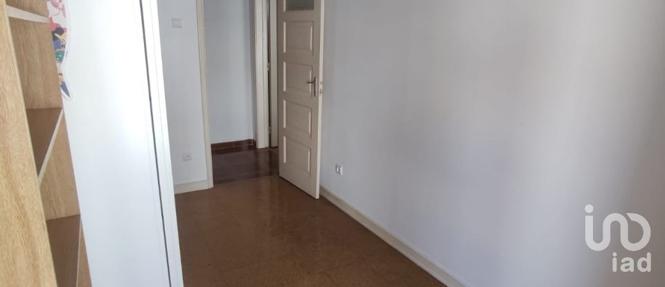 Appartement T2 à Falagueira-Venda Nova de 69 m²