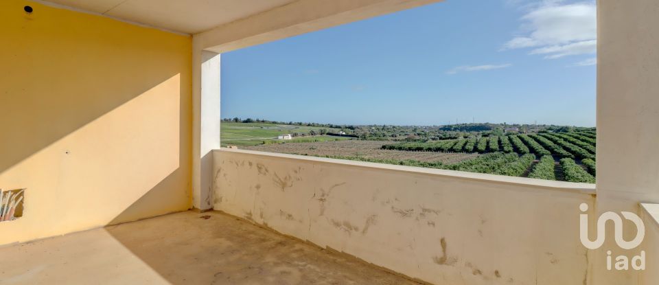 Quinta T7 em Quelfes de 102 150 m²