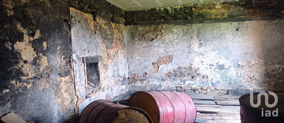 Gîte T0 à Barcos e Santa Leocádia de 79 m²