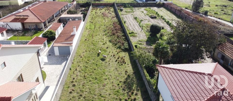 Terreno urbano em Antas de 1 019 m²