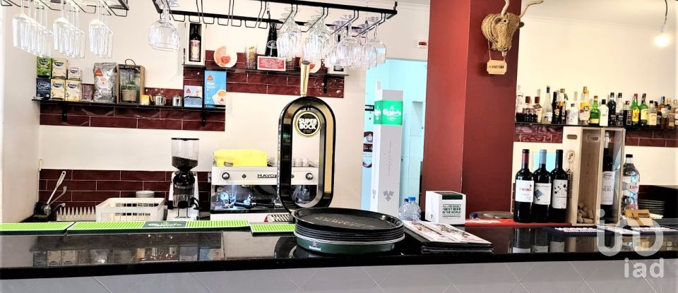 Boutique/Local commercial à Lourinhã e Atalaia de 123 m²