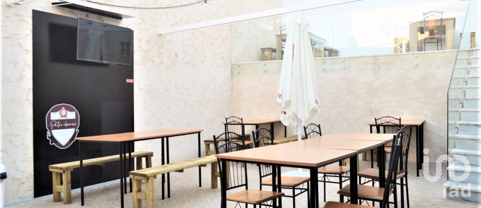 Boutique/Local commercial à Lourinhã e Atalaia de 123 m²