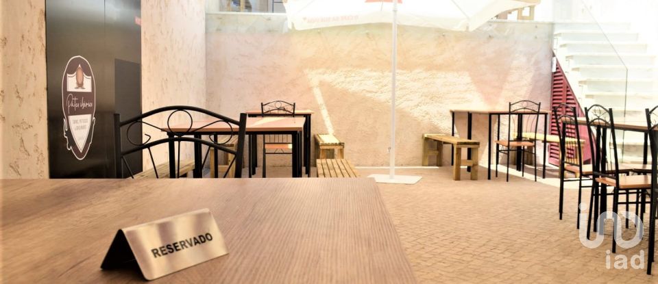 Boutique/Local commercial à Lourinhã e Atalaia de 123 m²