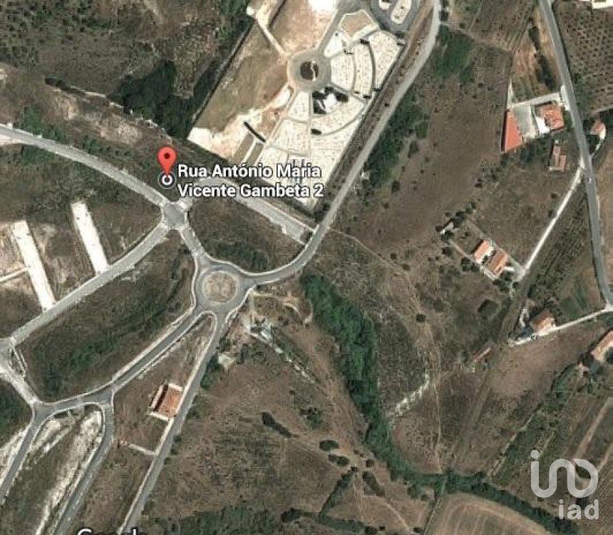 Terreno em Alenquer (Santo Estêvão e Triana) de 213 m²