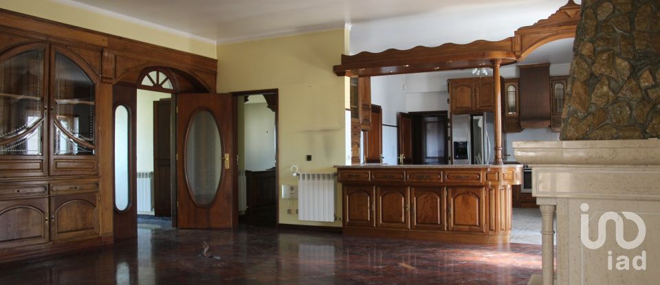 Casa / Villa T6 em Leiria, Pousos, Barreira e Cortes de 1 200 m²