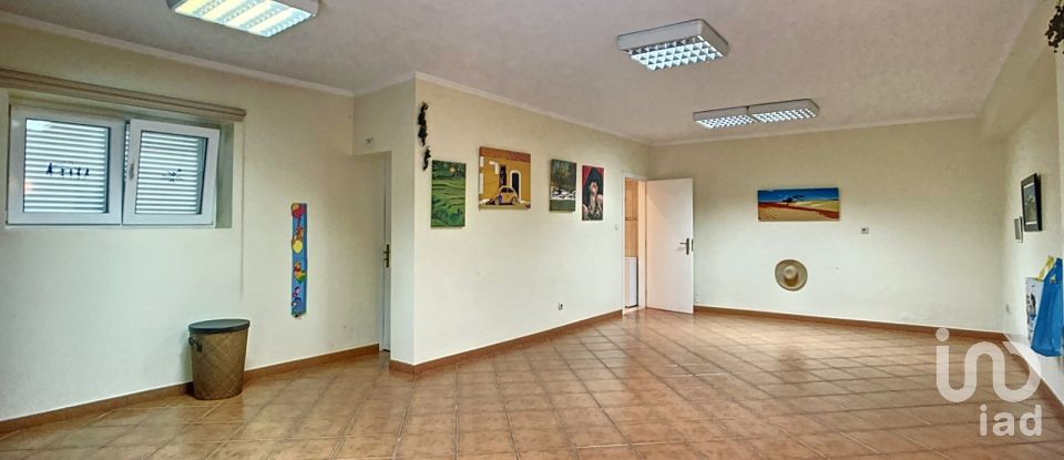 Maison T4 à Vila Real de 242 m²