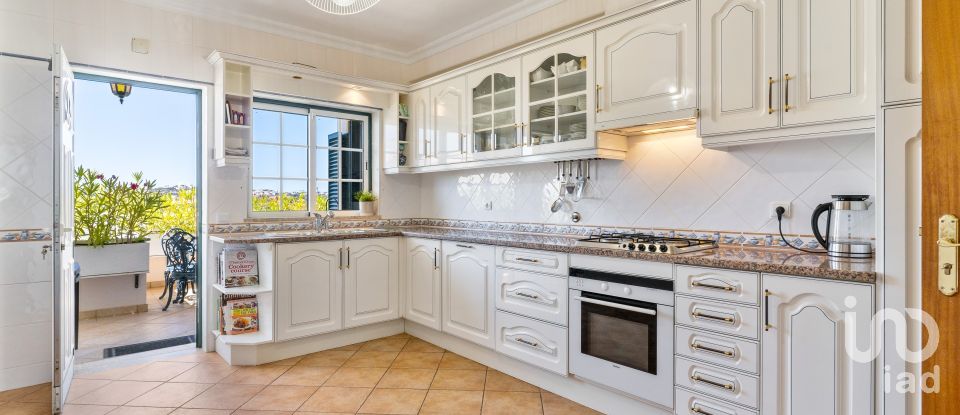 Lodge T4 in Albufeira e Olhos de Água of 289 m²