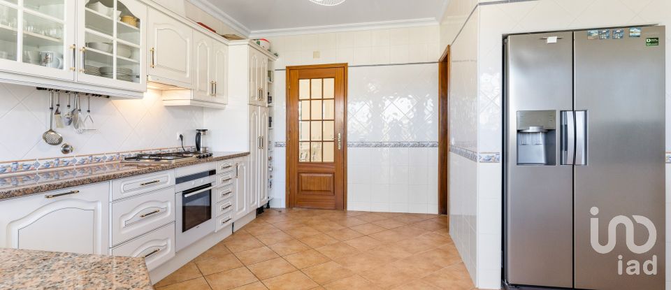 Lodge T4 in Albufeira e Olhos de Água of 289 m²