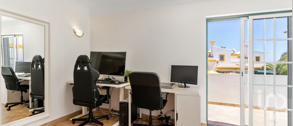 Lodge T4 in Albufeira e Olhos de Água of 289 m²