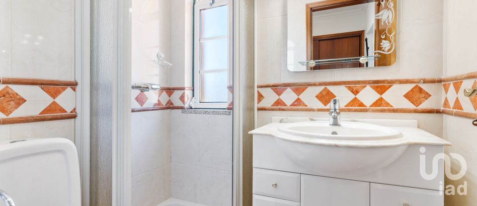 Lodge T4 in Albufeira e Olhos de Água of 289 m²