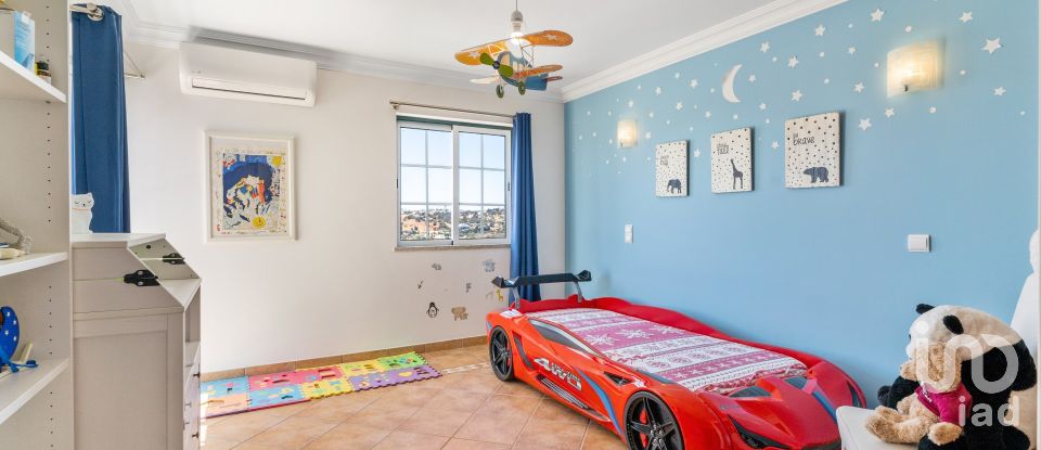 Lodge T4 in Albufeira e Olhos de Água of 289 m²