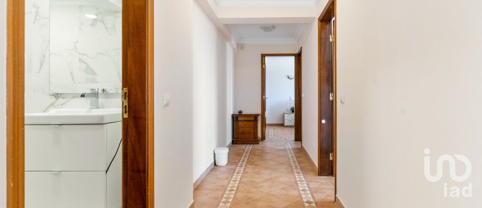 Lodge T4 in Albufeira e Olhos de Água of 289 m²