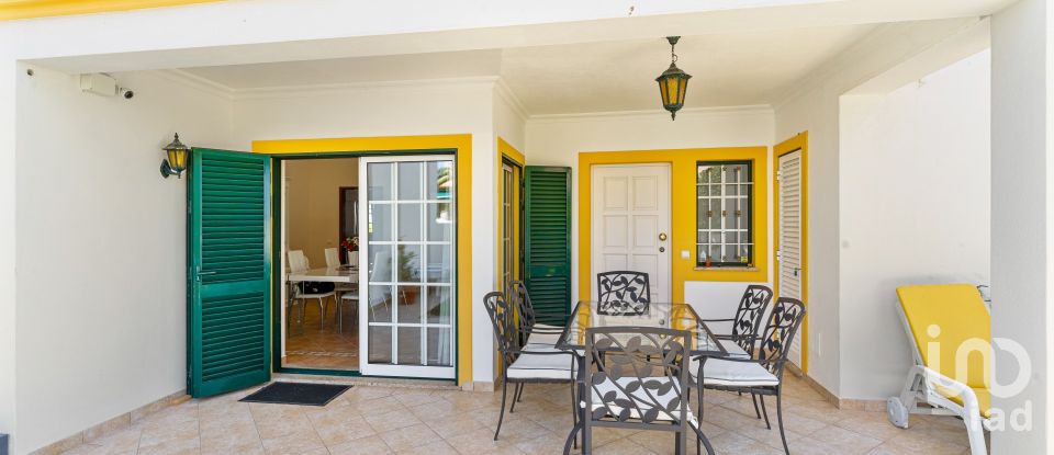 Lodge T4 in Albufeira e Olhos de Água of 289 m²