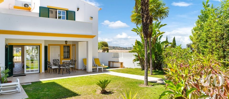 Lodge T4 in Albufeira e Olhos de Água of 289 m²