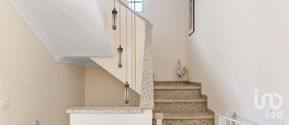 Lodge T4 in Albufeira e Olhos de Água of 289 m²