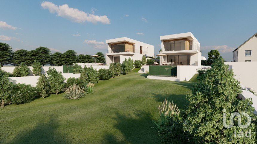 Terreno em Sesimbra (Castelo) de 1 049 m²