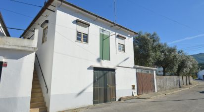 Maison traditionnelle T3 à Espinhal de 244 m²