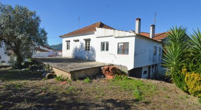Casa tradicional T3 em Espinhal de 244 m²