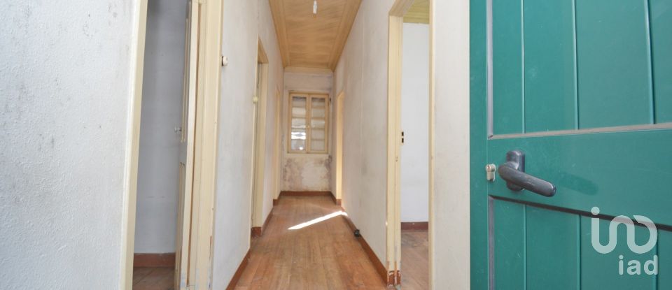 Casa tradicional T3 em Espinhal de 244 m²